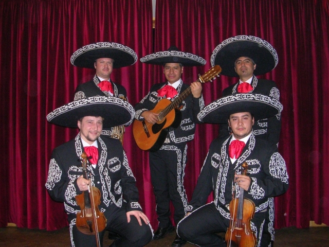 5247d152-mariachi_c.jpg